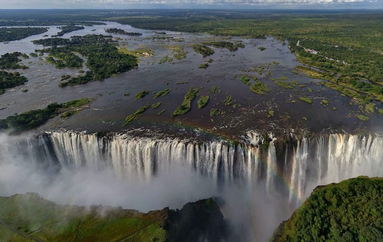 Victoria Falls & Chobe Fly-in Safari Accommodation Zimbabwe